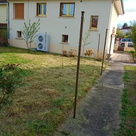 Maison Confortable A Avec Jardin Cloture Montlucon