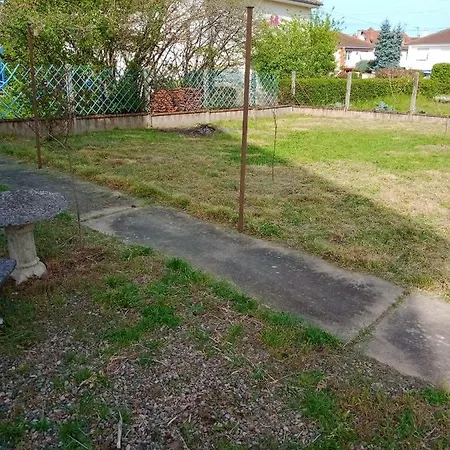 Maison Confortable A Avec Jardin Cloture