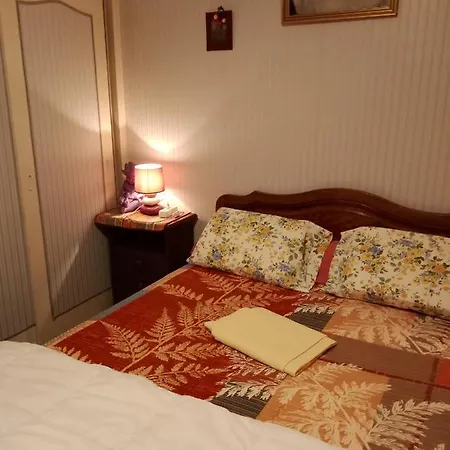 Maison Confortable A Avec Jardin Cloture Holiday home Montlucon